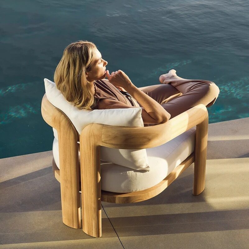 Chloe Lounge Chair 2