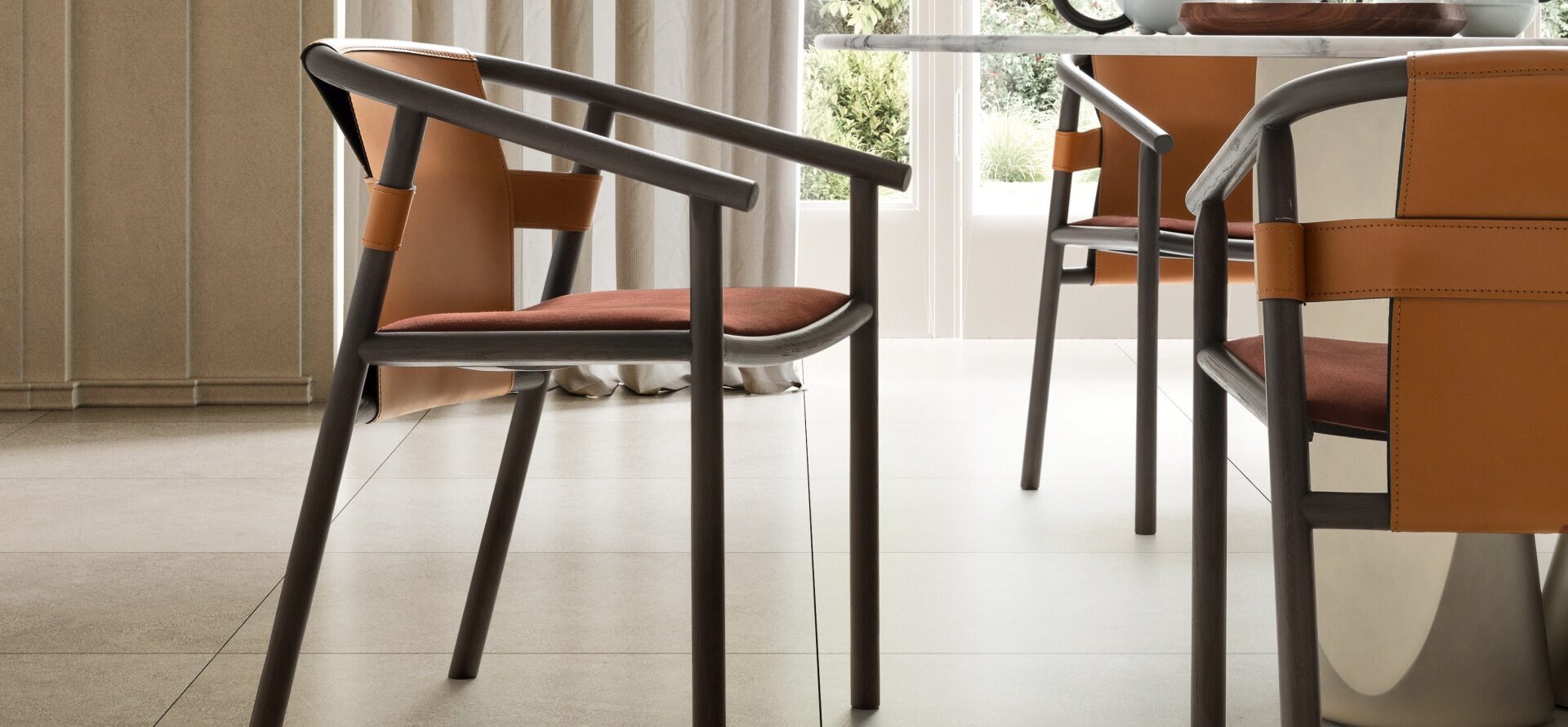Isa Chairs