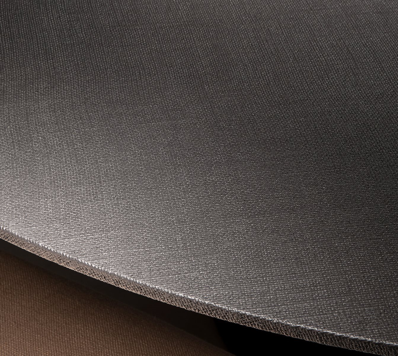 Clay Canvass - Dining Table / Desalto