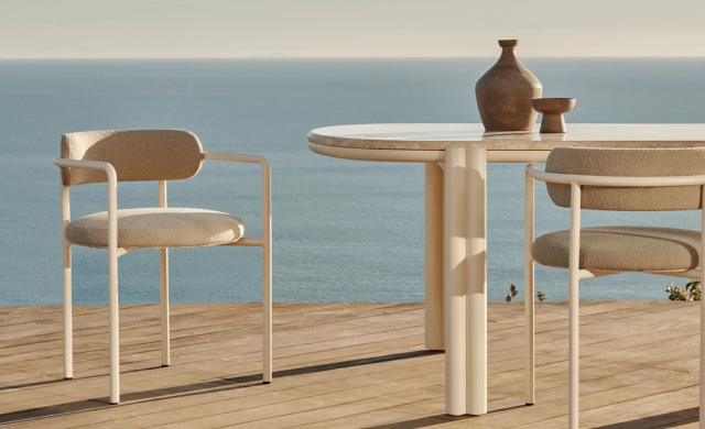 Cove Aluminum - Pill Dining Table / Harbour Outdoor