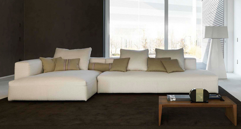 Glow-in Sofa Collection / Sofas / DÃ©sirÃ©e / Henri Living
