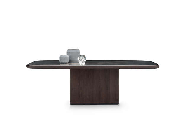 St Tropez - Dining Table / Ditre Italia