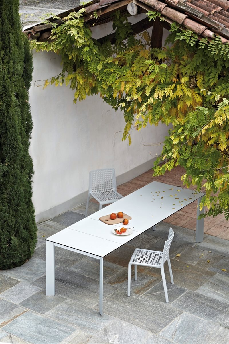 Every Dining Table / Dining Tables / Desalto / Henri Living