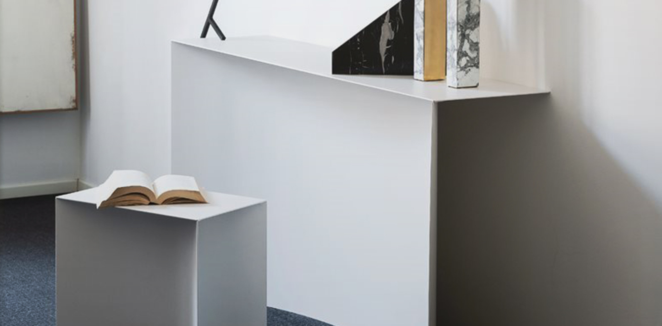 Void Small tables / Consolle