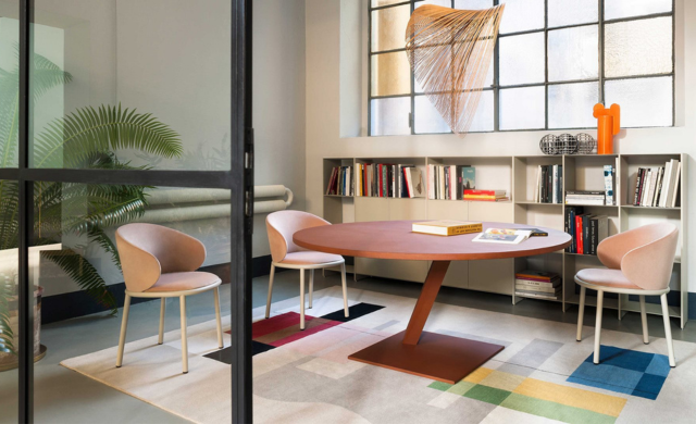 Mun - Seating / Dining Chairs