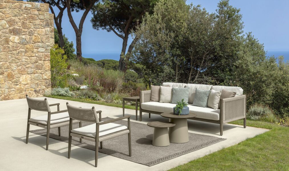 Dolcevita Alu 3 Seat Sofa