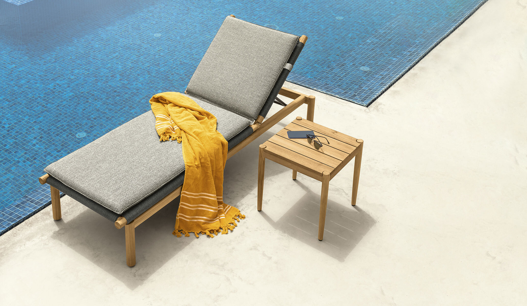 Dolcevita Side Table