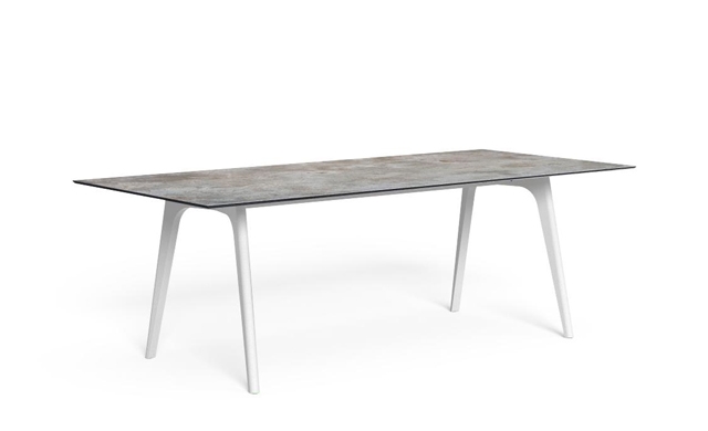 Cleo Soft - Dining Table / 