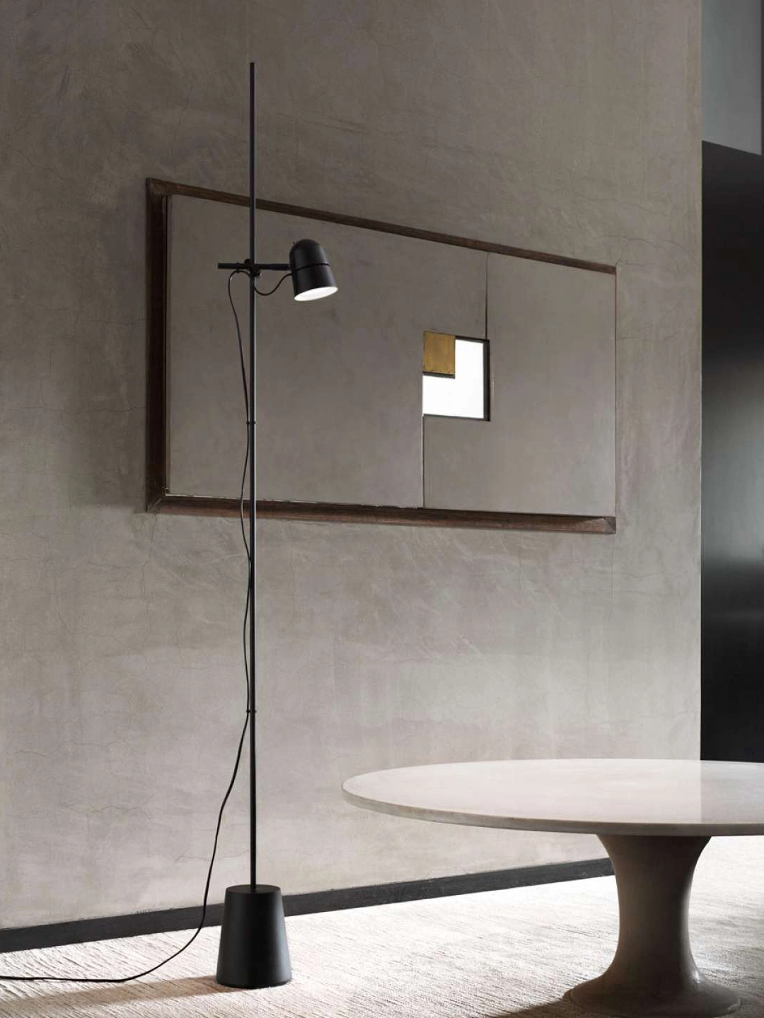 Counterbalance Floor Light