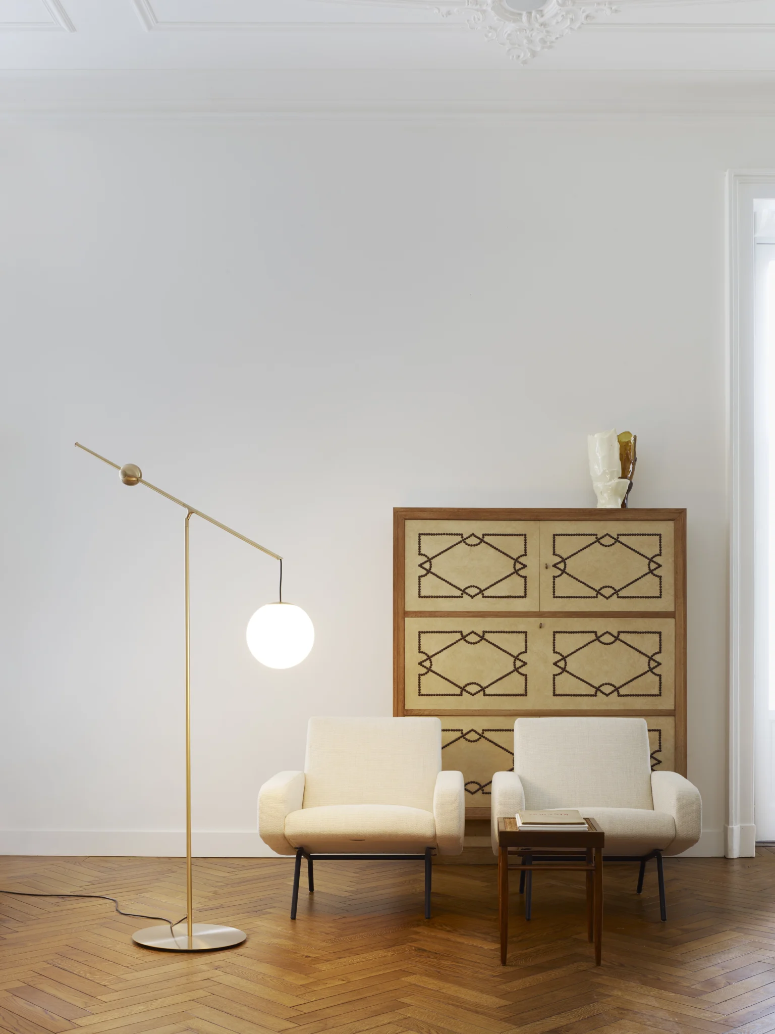 Malamata Floor Light