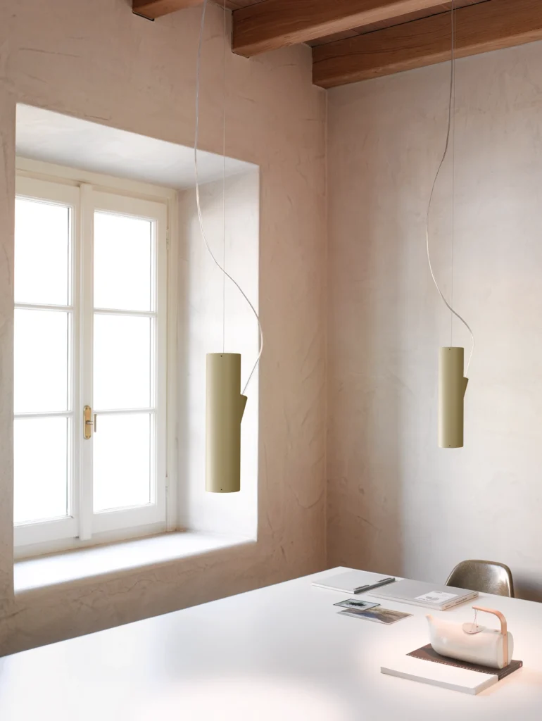 E04 Pendant Light