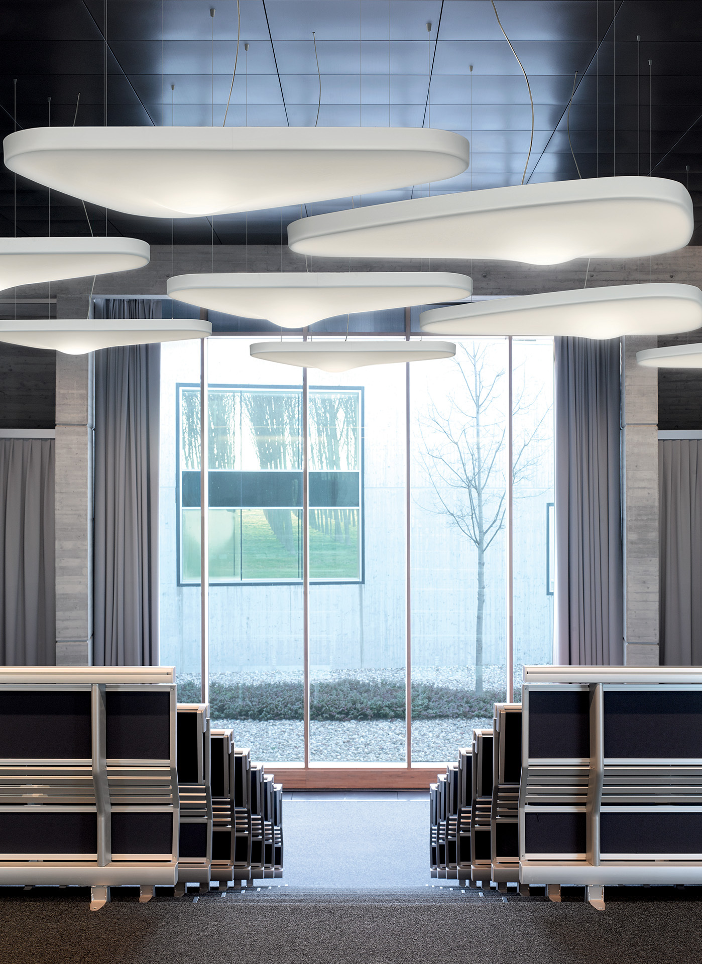 Pétale Pendant Light