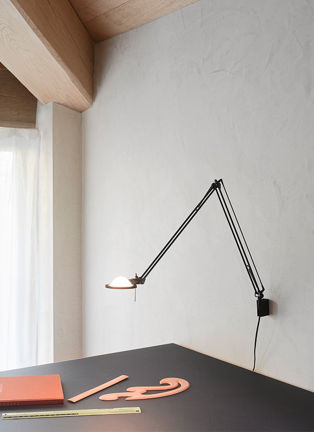 Berenice Wall Light