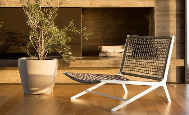 Loop - Easy Chair / Harbour Outdoor