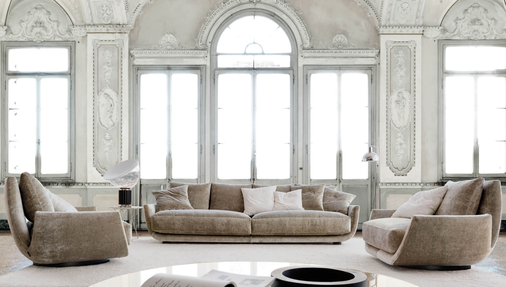 Tuliss Sofa