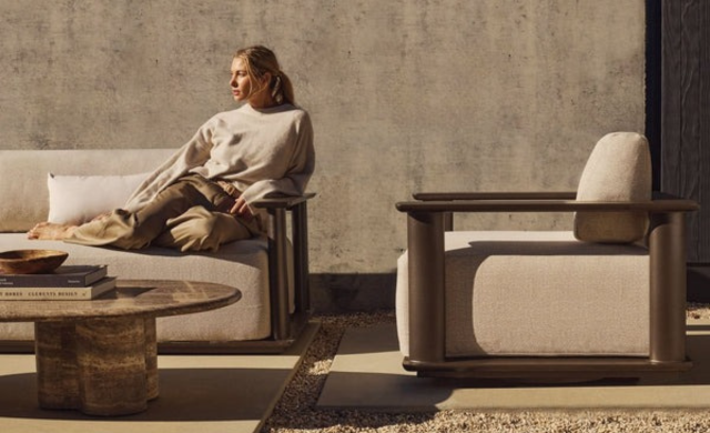 Newport Aluminium - Sofa 108" / Sofas