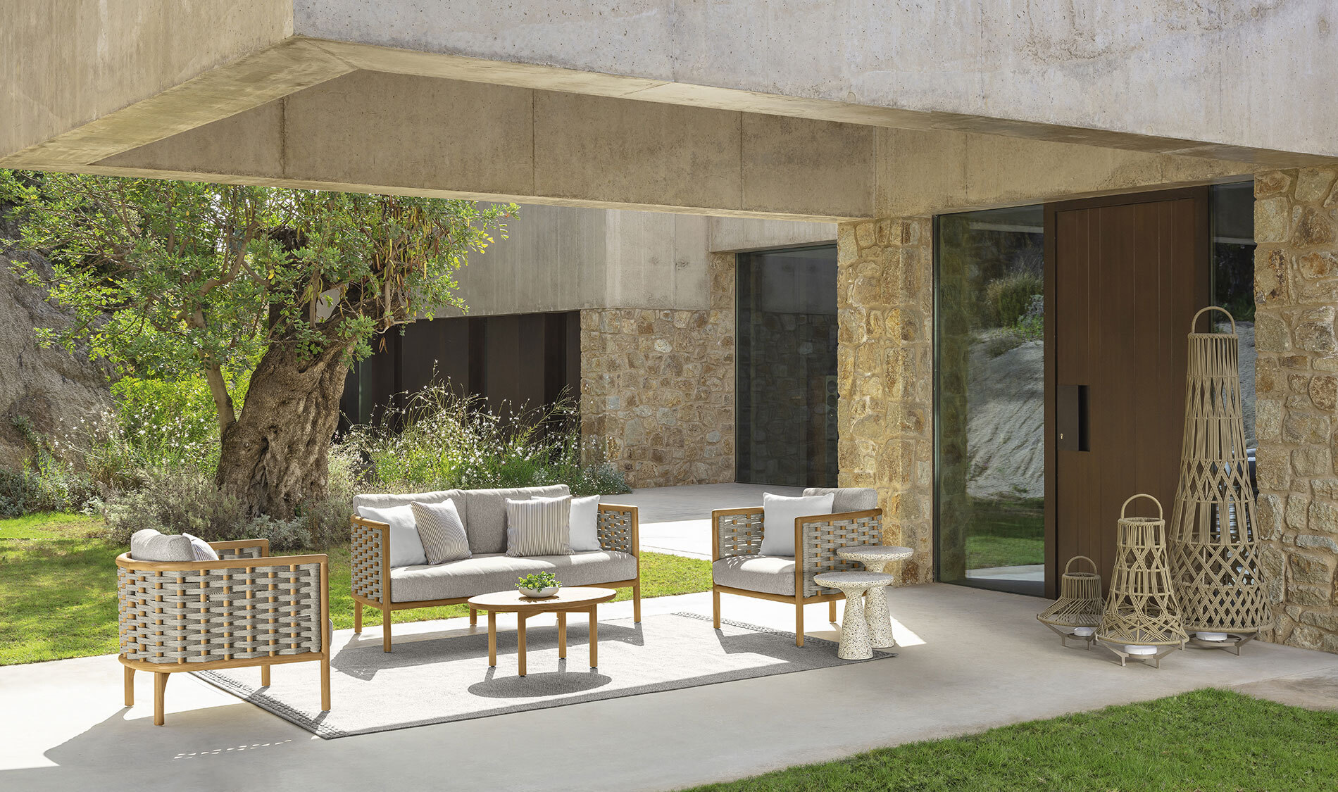 Prichi 2 Seater Sofa