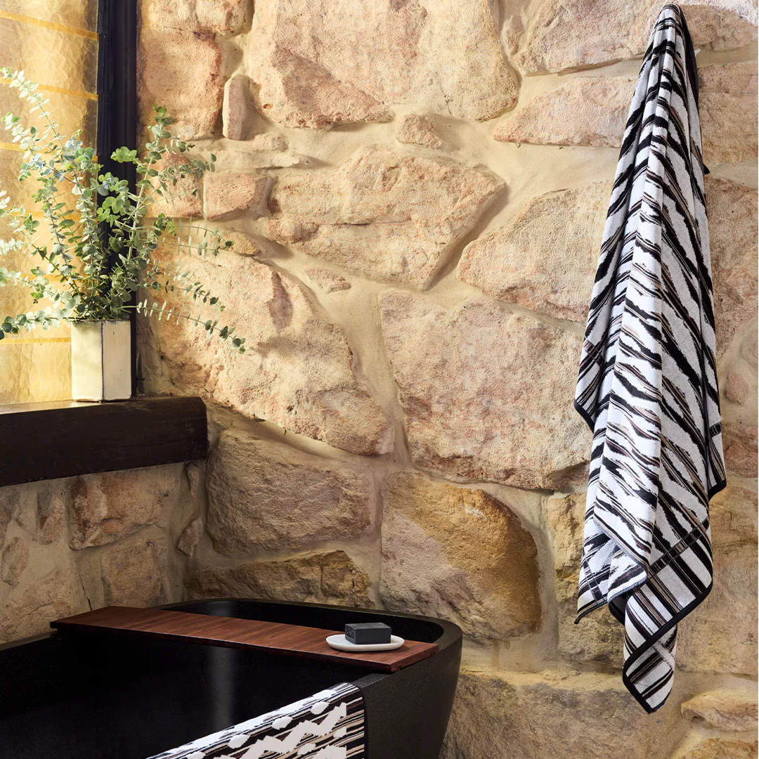 Ripple towel in Dark -  / Towels