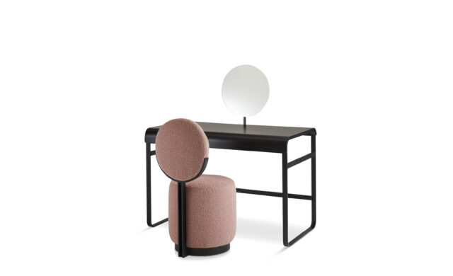 Beauty - Armchair / Saba Italia