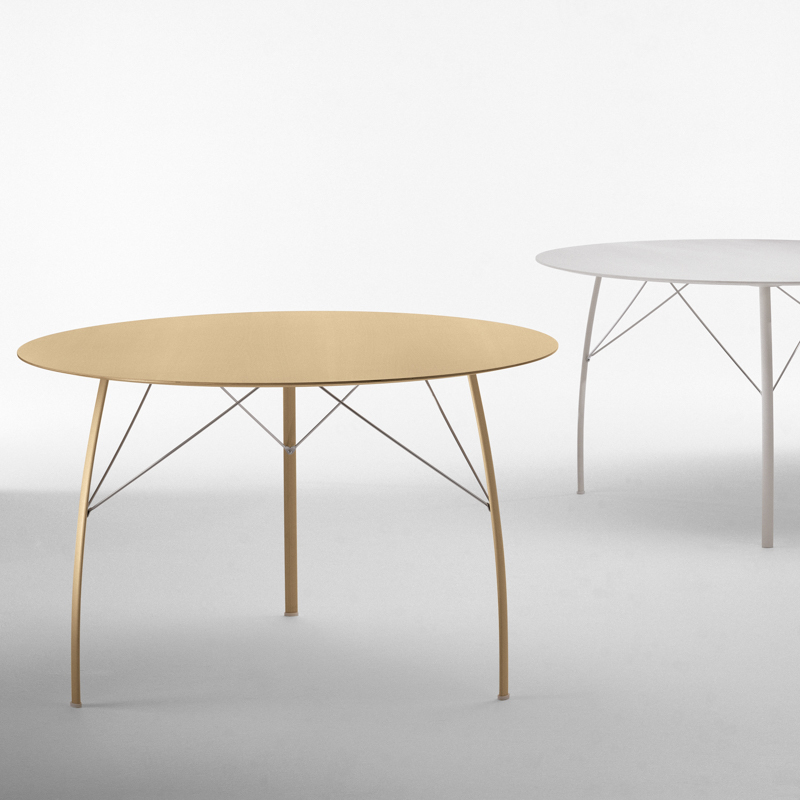 Sospeso O Dining Tables