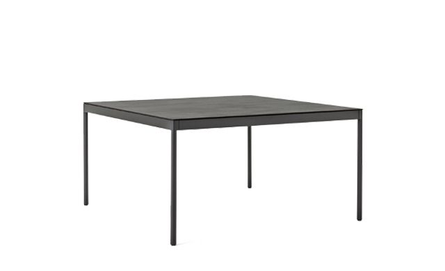 Icaro 015 - Dining Table / Desalto