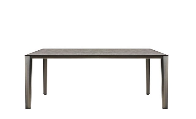 Skin - Dining Table / Desalto