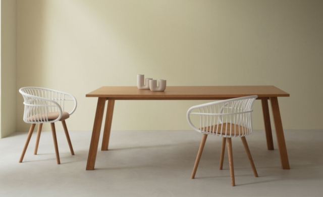 Oxton 240 - Dining Tables / Crassevig
