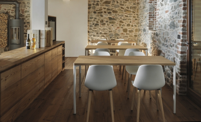Plug Outdoor - Dining Tables / Crassevig