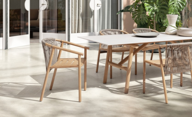 Isamu - Chairs / Outdoor