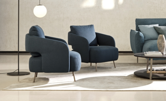 356 - Armchairs / Lounge Chairs