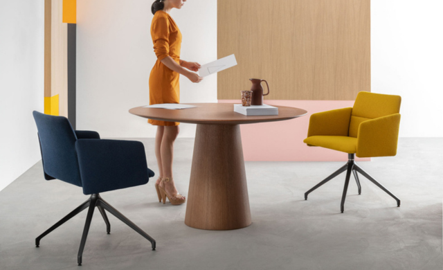 Aura P/PB1 - Armchairs / Task Chairs