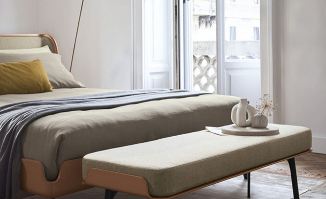 Gabri - Padded Bench / Accessories
