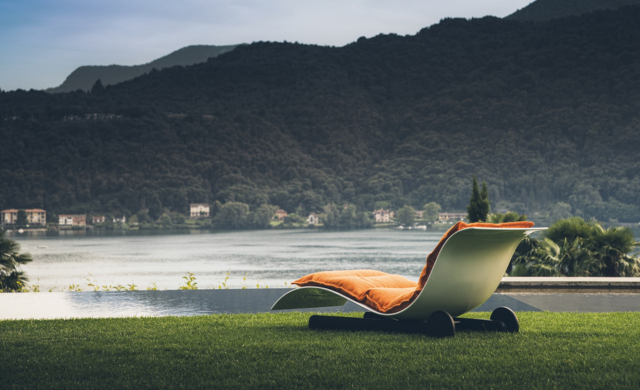 Eli Fly - Outdoor / Sofas