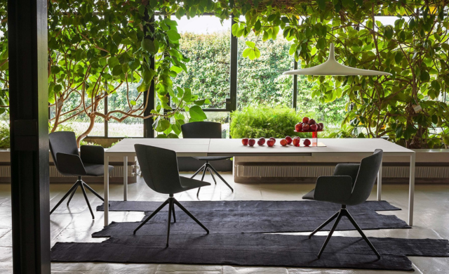 Calum - Home - Seating / Desalto