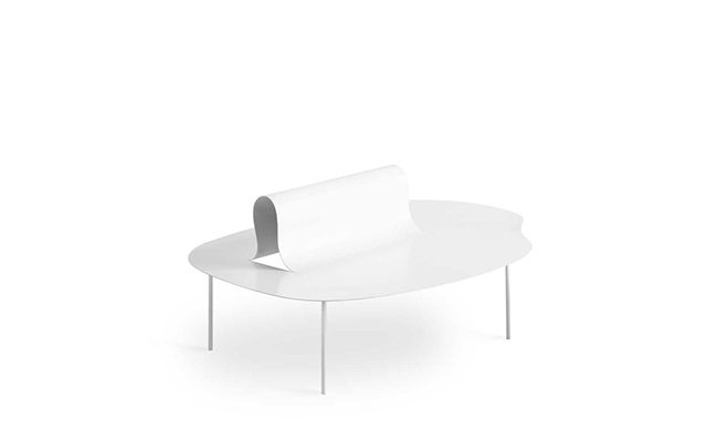 Softer than Steel - Lounge Chair / Desalto
