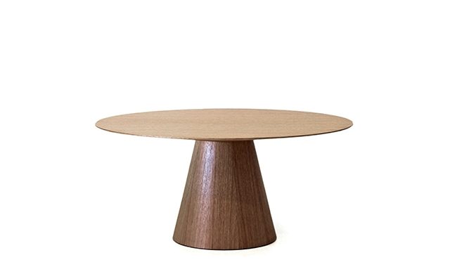 Stirrup - Dining Table / Point