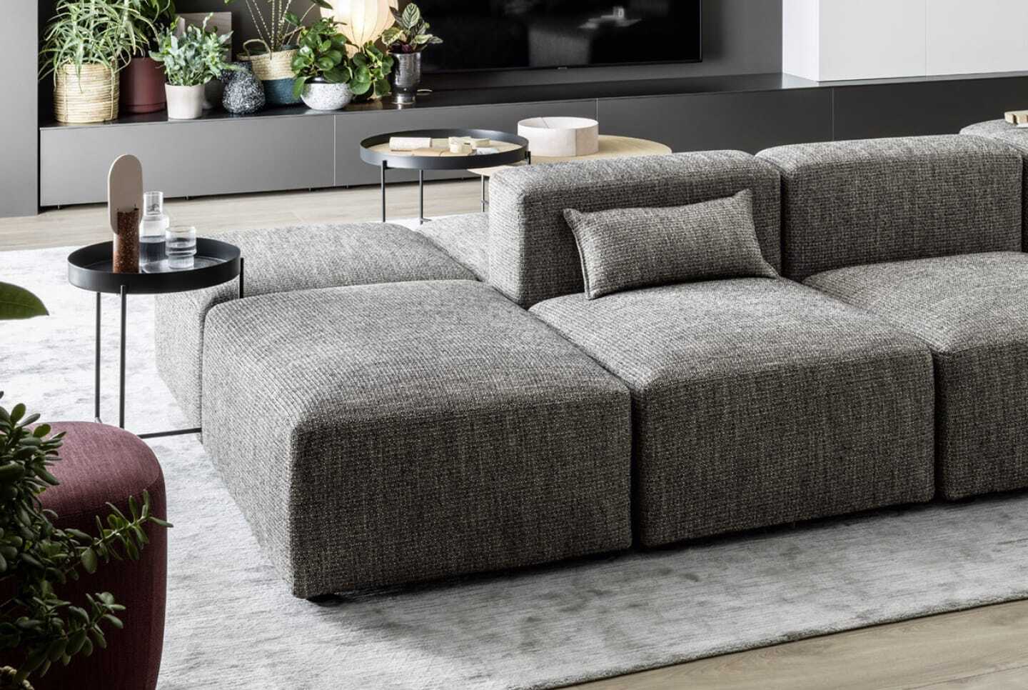 AVENUE Ottoman