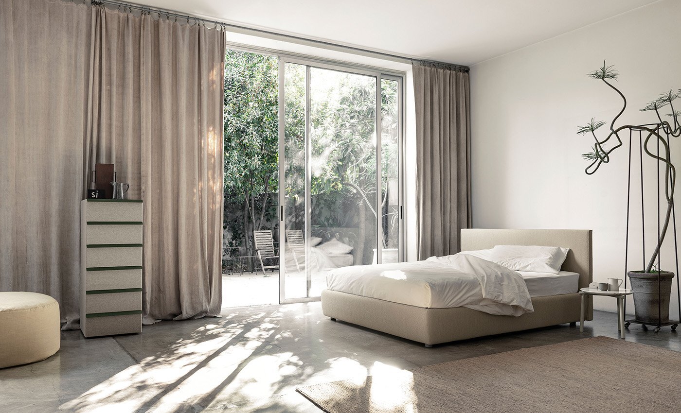 Metropolitan Bed Collection
