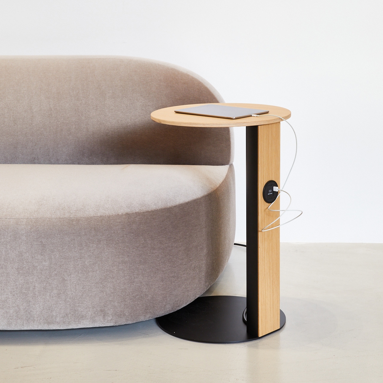 Ampere D55 H45 Side Tables