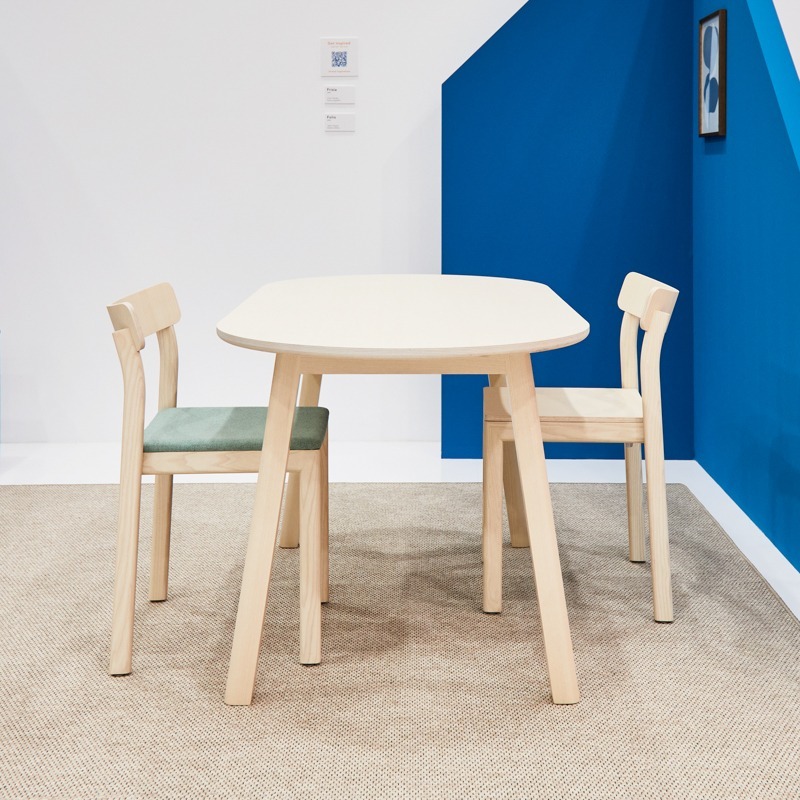 Folio 120 - Dining Tables / Dining Tables