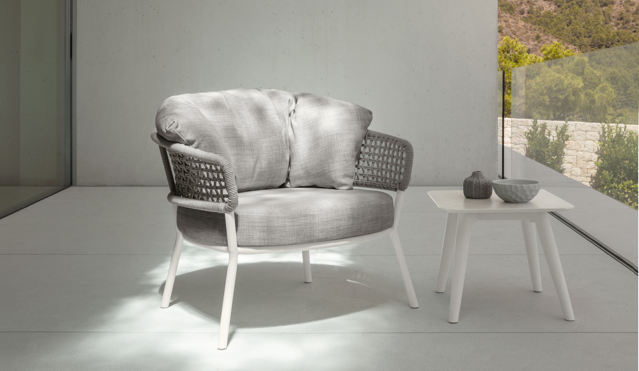 Moon Alu Living Armchair