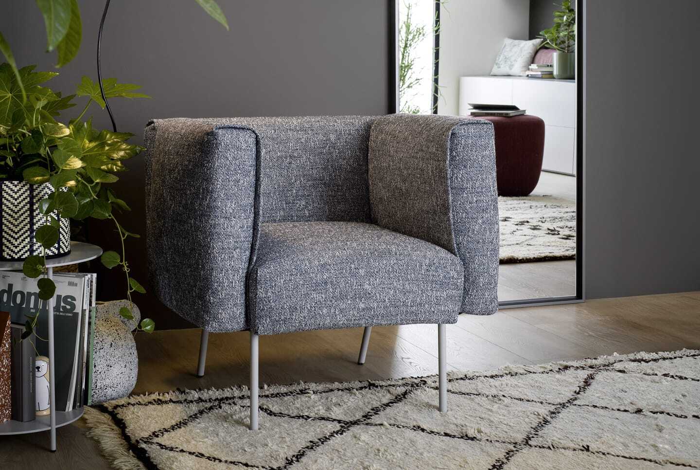 ONNI Armchair