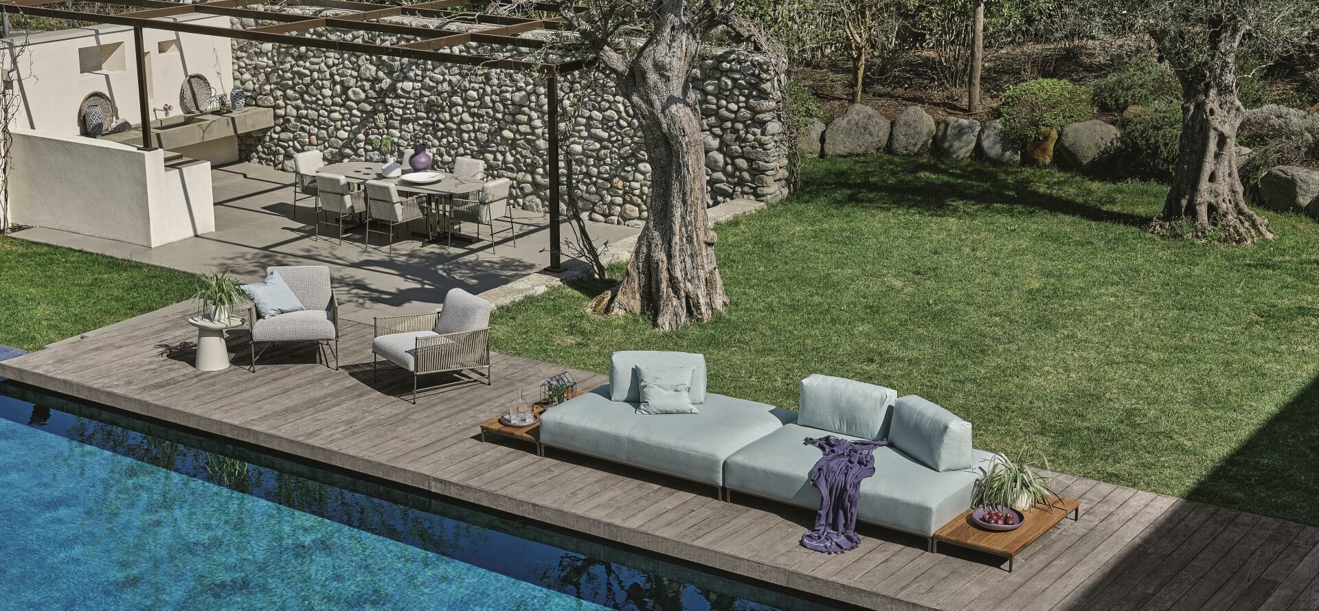 Sanders Air Outdoor Sofas and Sunbeds
