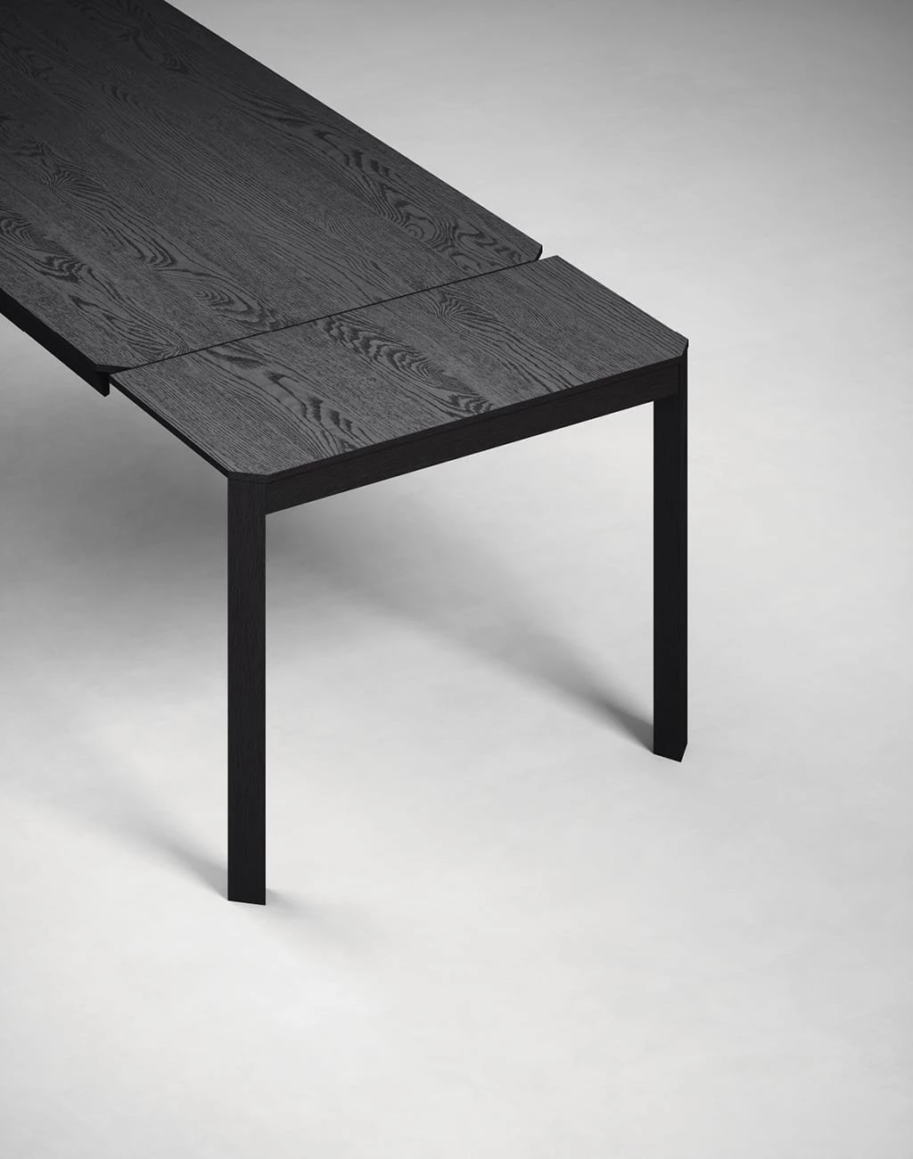 STRETCH - Extending Table / Dining Tables